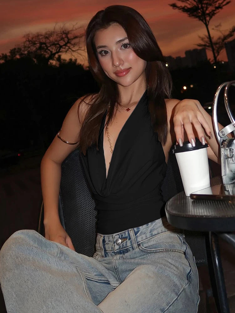 Top halter de cuello drapeado y espalda descubierta