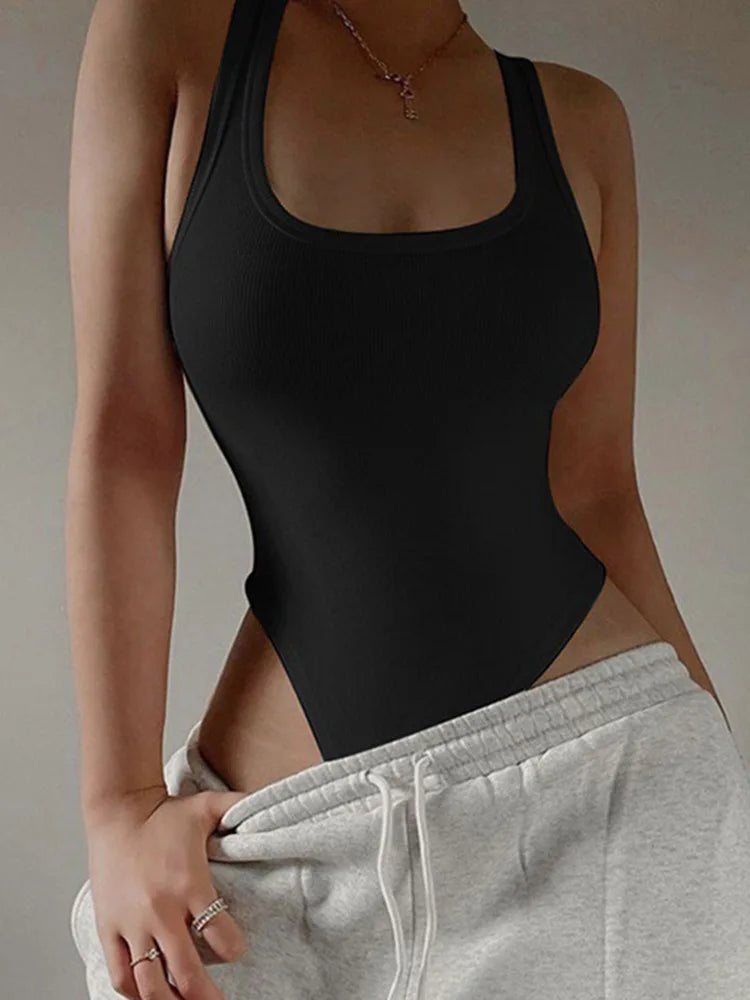 Body de punto sin mangas con cuello halter y ajuste ceñido