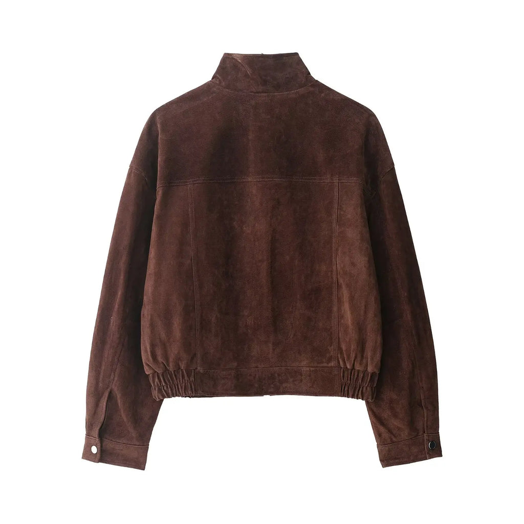 Chaqueta ajustada de cuello alto con cremallera y bolsillos