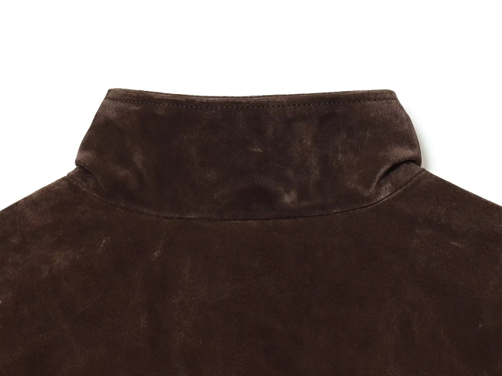 Chaqueta ajustada de cuello alto con cremallera y bolsillos