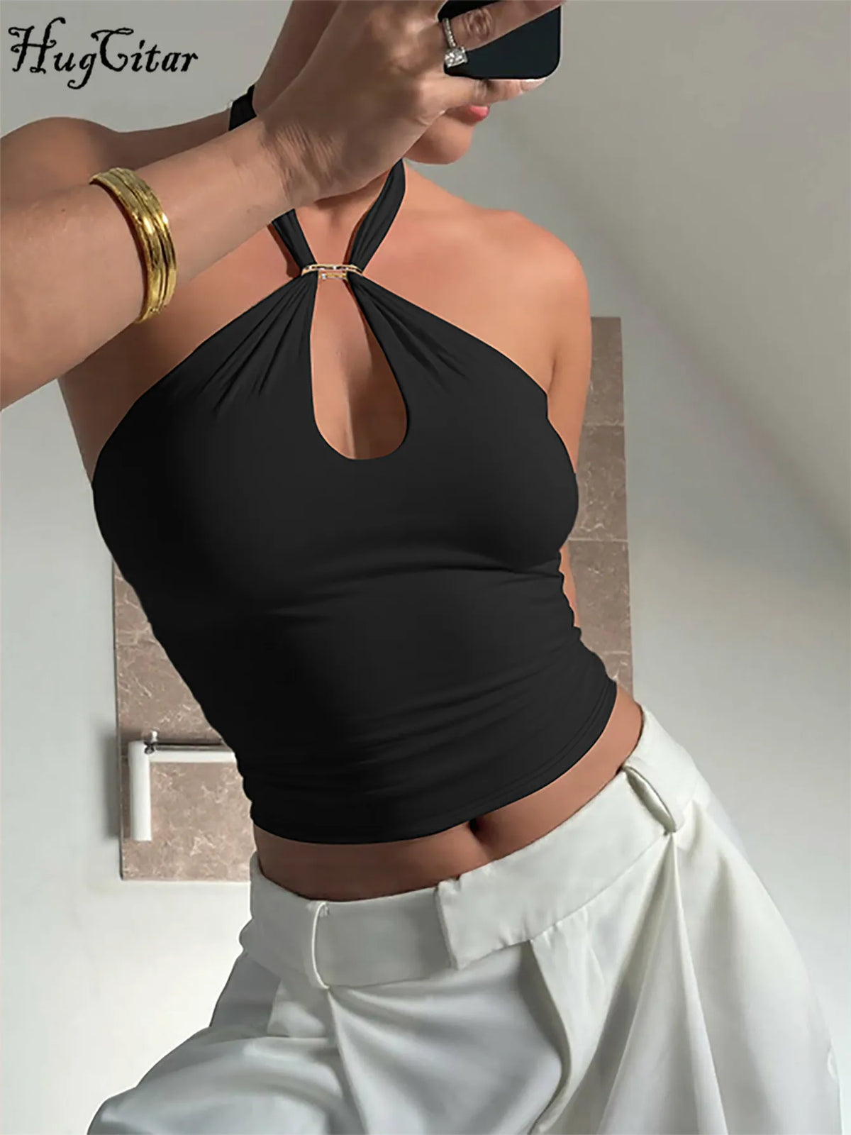 Top corto halter con espalda descubierta